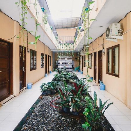 Reddoorz Near Jalan Gatot Subroto Medan Otel Dış mekan fotoğraf