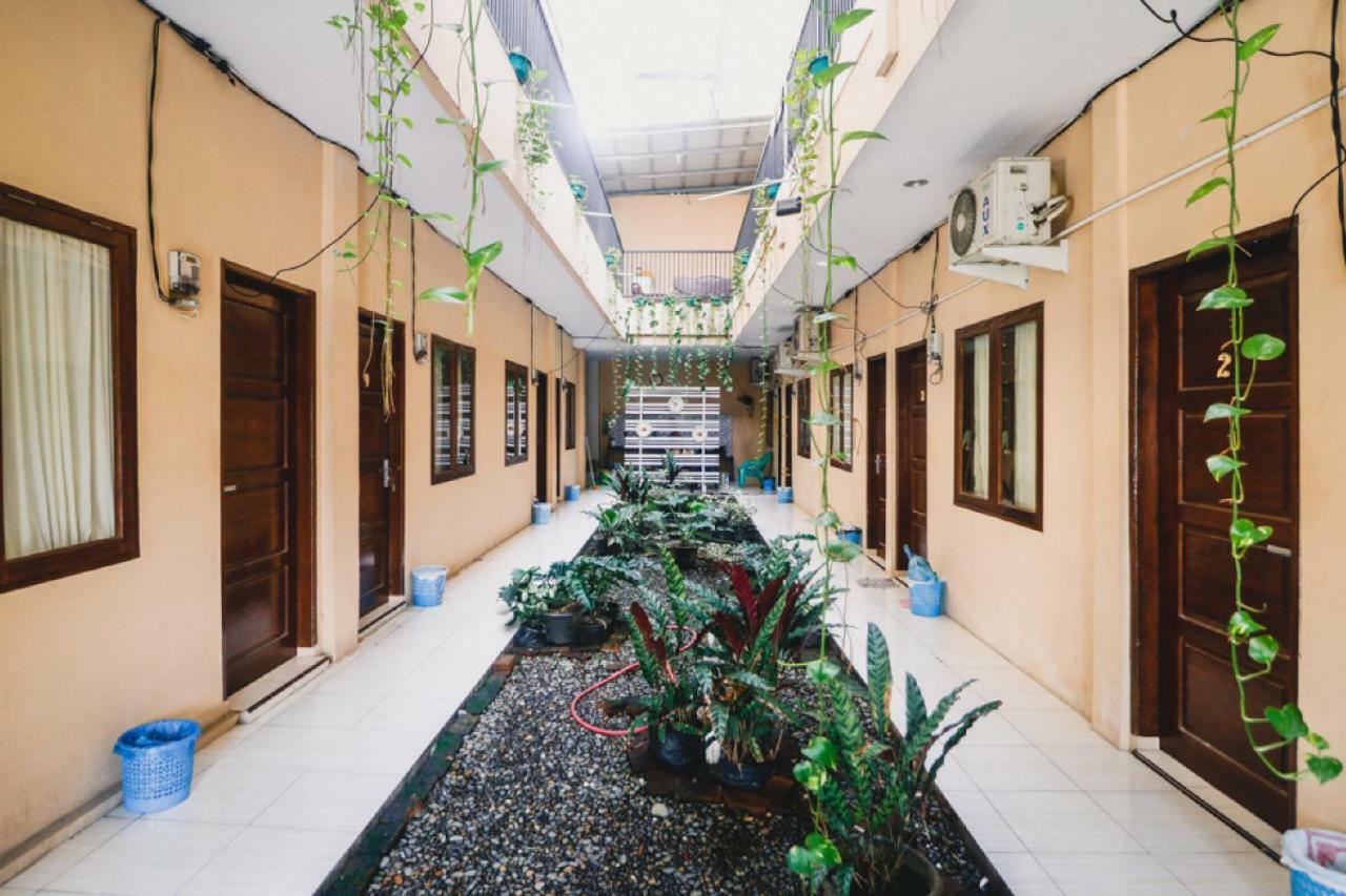Reddoorz Near Jalan Gatot Subroto Medan Otel Dış mekan fotoğraf