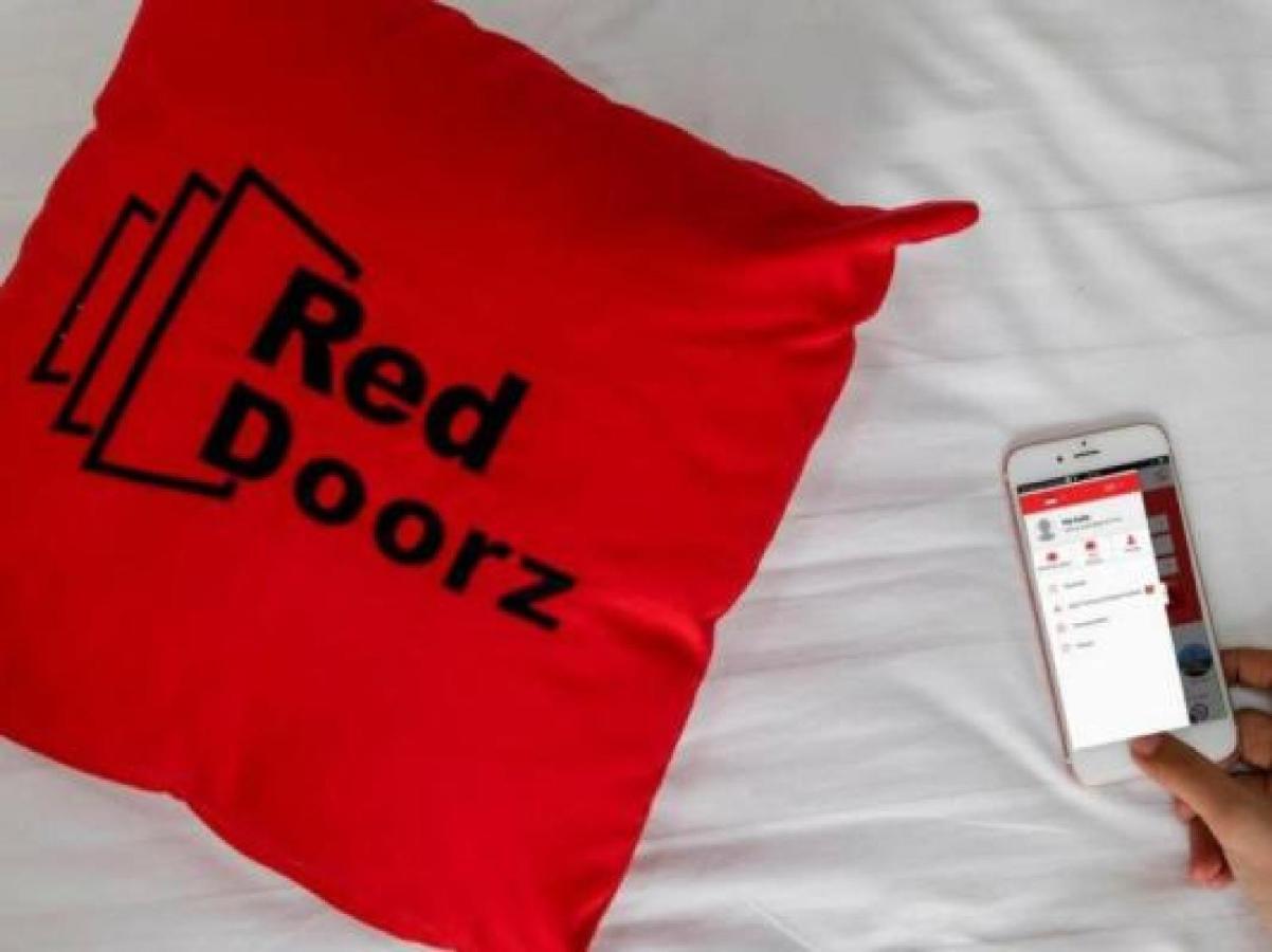 Reddoorz Near Jalan Gatot Subroto Medan Otel Dış mekan fotoğraf